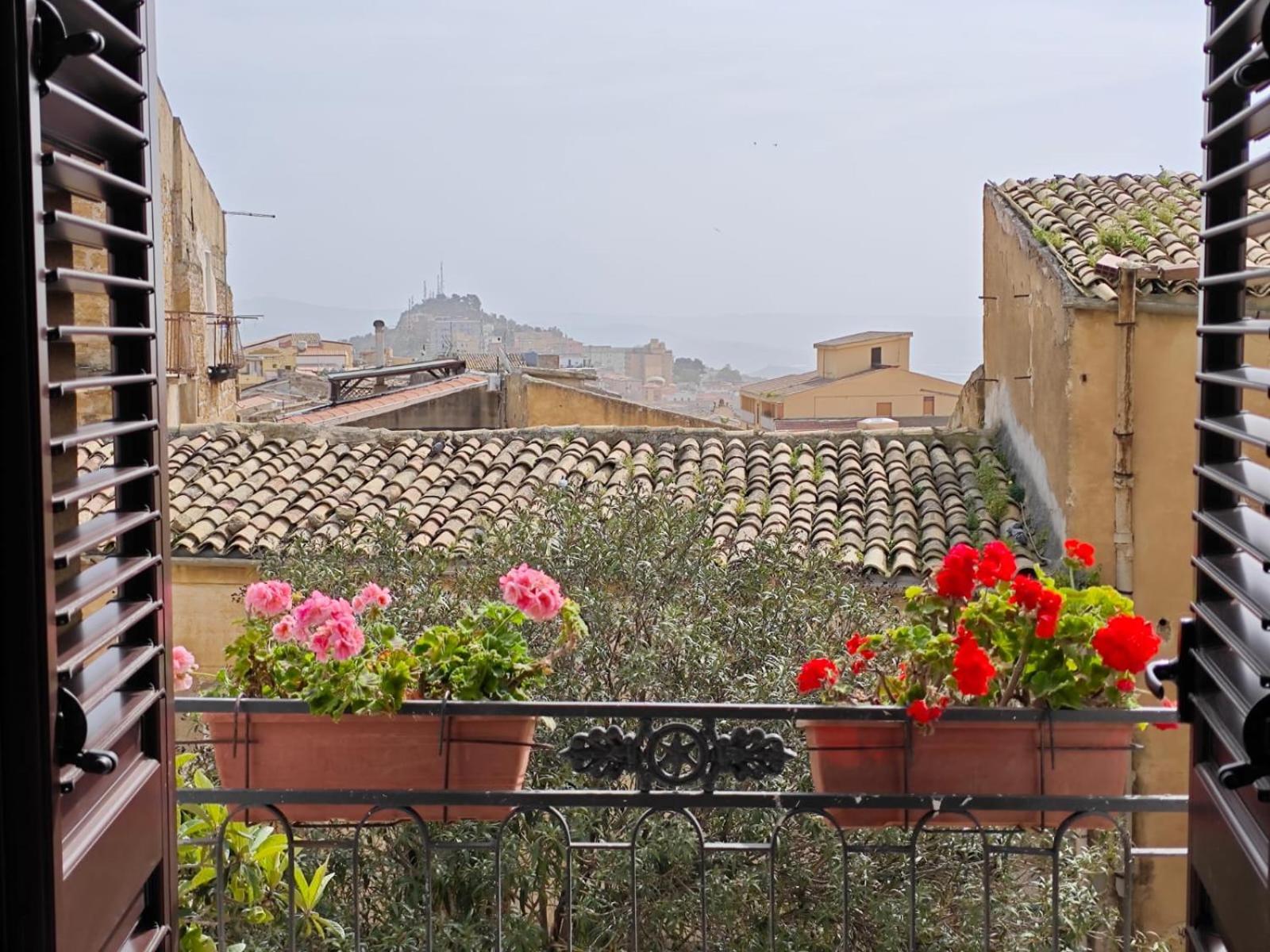 Villa Amoroso - Ospitalita Mediterranea Αγκριτζέντο Εξωτερικό φωτογραφία